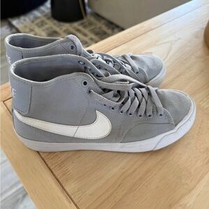 Nike Court Blazer Mid SB